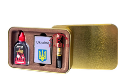 Подарунковий набір 2-45 Україна (запальничка + бензин+мундштук)